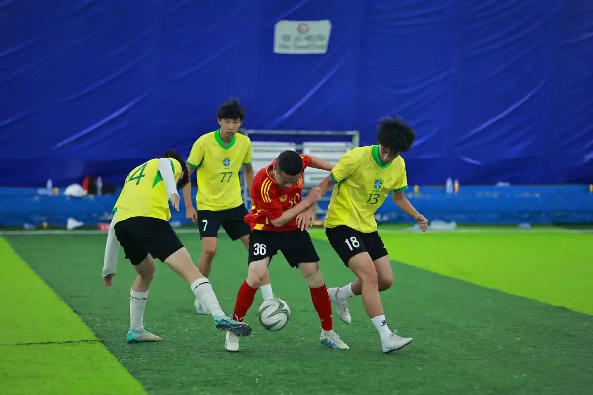 德国乙级联赛：汉堡 VS 基尔